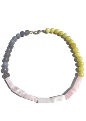 Collar cuarzo rosa broche dorado1