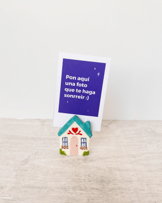 portaretrato casita techo turquesa corazon rojo