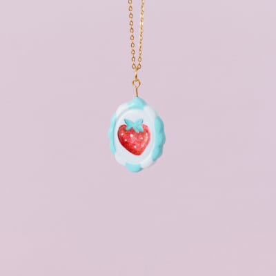 Collar Medalla Frutilla1