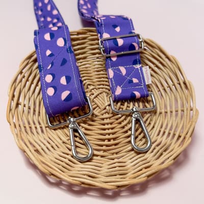Strap 051