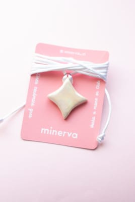 Collar Mimi gres star blanco tornasol