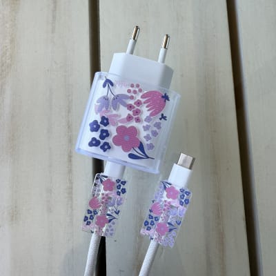 Protector de cargador Moon Flower1