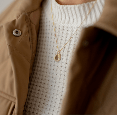 COLLAR MEDALLA BRILLOS GOLD