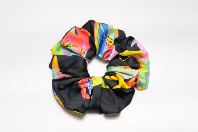 SCRUNCHIE CARWASH
