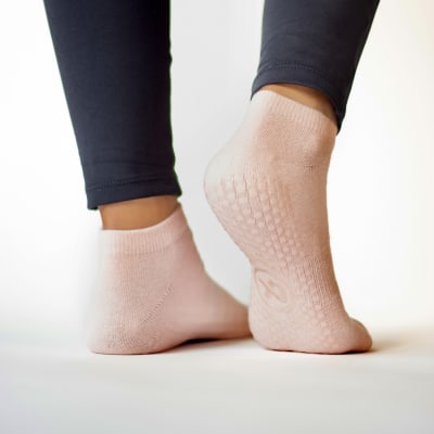 CALCETINES STUDIO HUNDRED ACTIVE ROSADO1