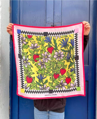 Pañuelo Jardin 70 X 70 cms