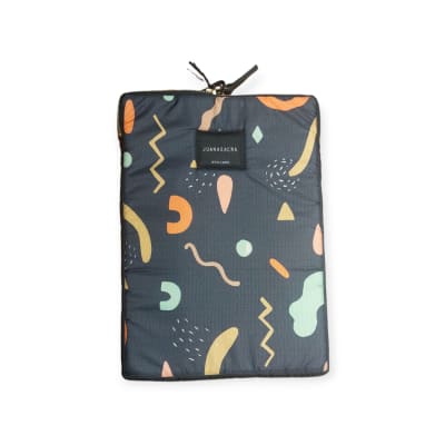 Funda Notebook 15P Geo Black1