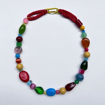 Collar Stela 21