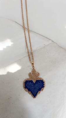 Collar Sagrado Corazón blue2