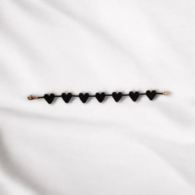 Pulsera corazones negros2