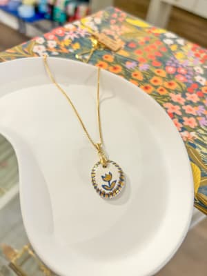 Collar medalla flor Azul1