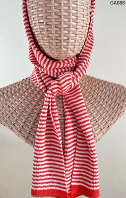 Bufanda M lineas rojo