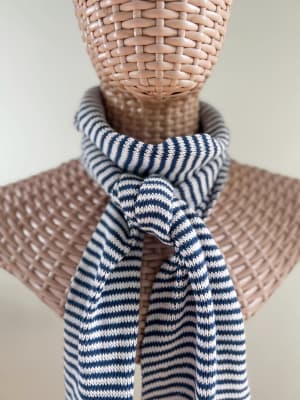 Bufanda M lineas azul