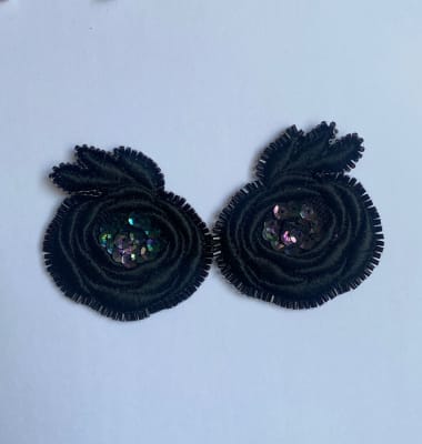 Aros Maxi Topos Flor Negra