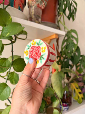 Joyero caja redonda flores