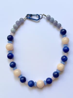 collar piedra rosa azul
