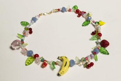 collar frutal