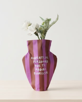 ReVase - Florero Reutilizable Rodéate de Personas que te haga Florecer