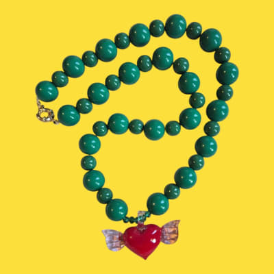 Collar verde vidrio soplado