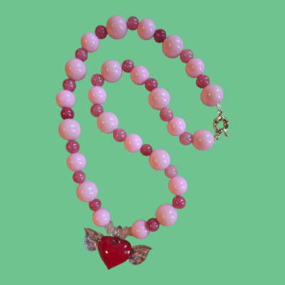 Collar rosado vidrio soplado