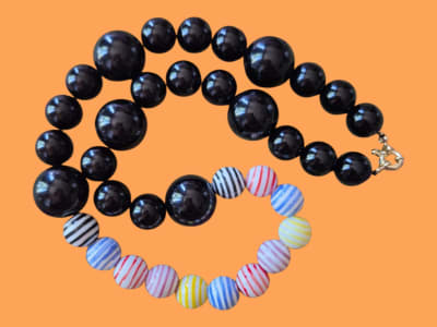 Collar negro/multicolor