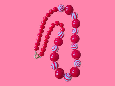 Collar rojo/blanco