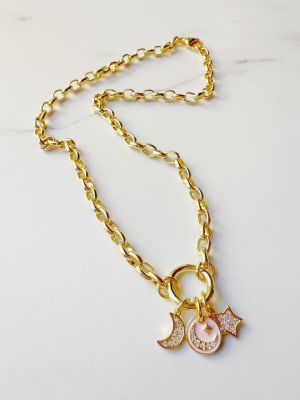 Collar Moon