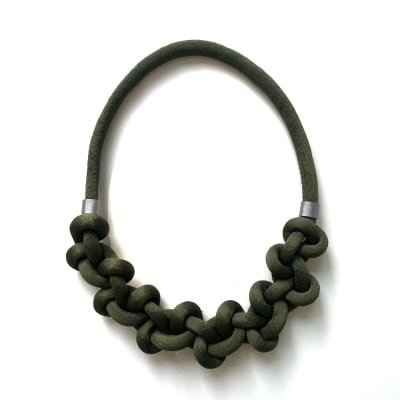 Collar FA! LOOP Verde musgo