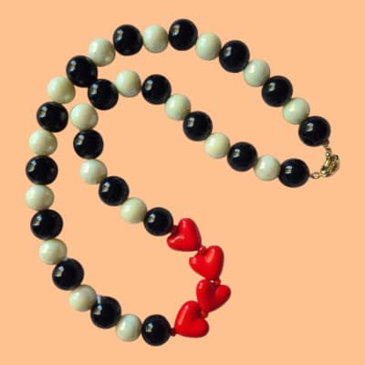 Collar Negro/Blanco/Rojo