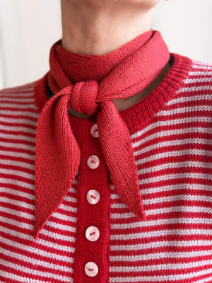 pañuelo rojo lana merino