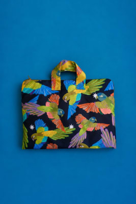 Estuche Loro