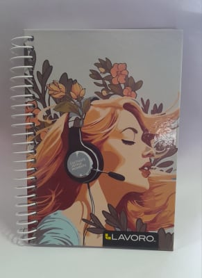 CUADERNO POCKET 5MM 100 HOJAS DOBLE ESPIRAL 80GR 15X10.5CM APROX MUJER "AUDIFONOS"