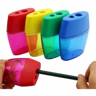 SACAPUNTA PLASTICO CON DEPOSITO 2 ORIFICIOS ROJO