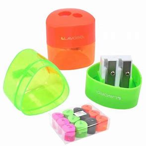 SACAPUNTA PLASTICO TRIANGULAR 2 ORIFICIO C/DEPOSITO(UNIDAD)