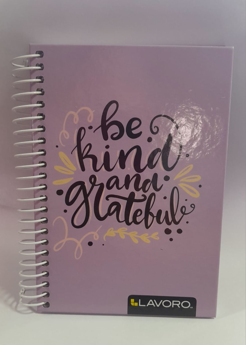 CUADERNO POCKET 5MM 100 HOJAS DOBLE ESPIRAL 80GR 15X10.5CM APROX MUJER 