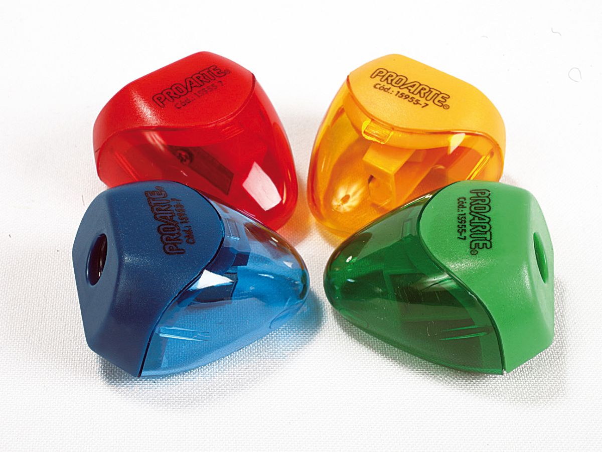 SACAPUNTA  PLASTICO C/DEP.TRIANGULAR