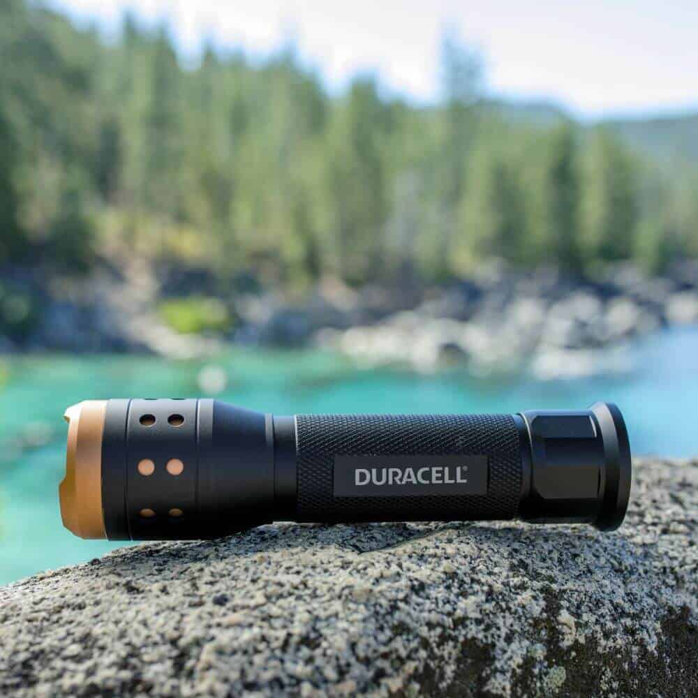 LINTERNA 700 LUM DURACELL2