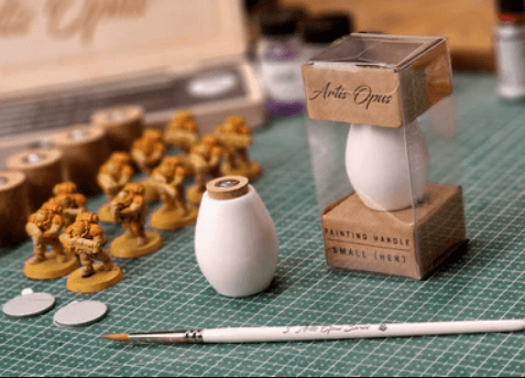 ARTIS OPUS PAINTING HANDLE SMALL (HEN)1