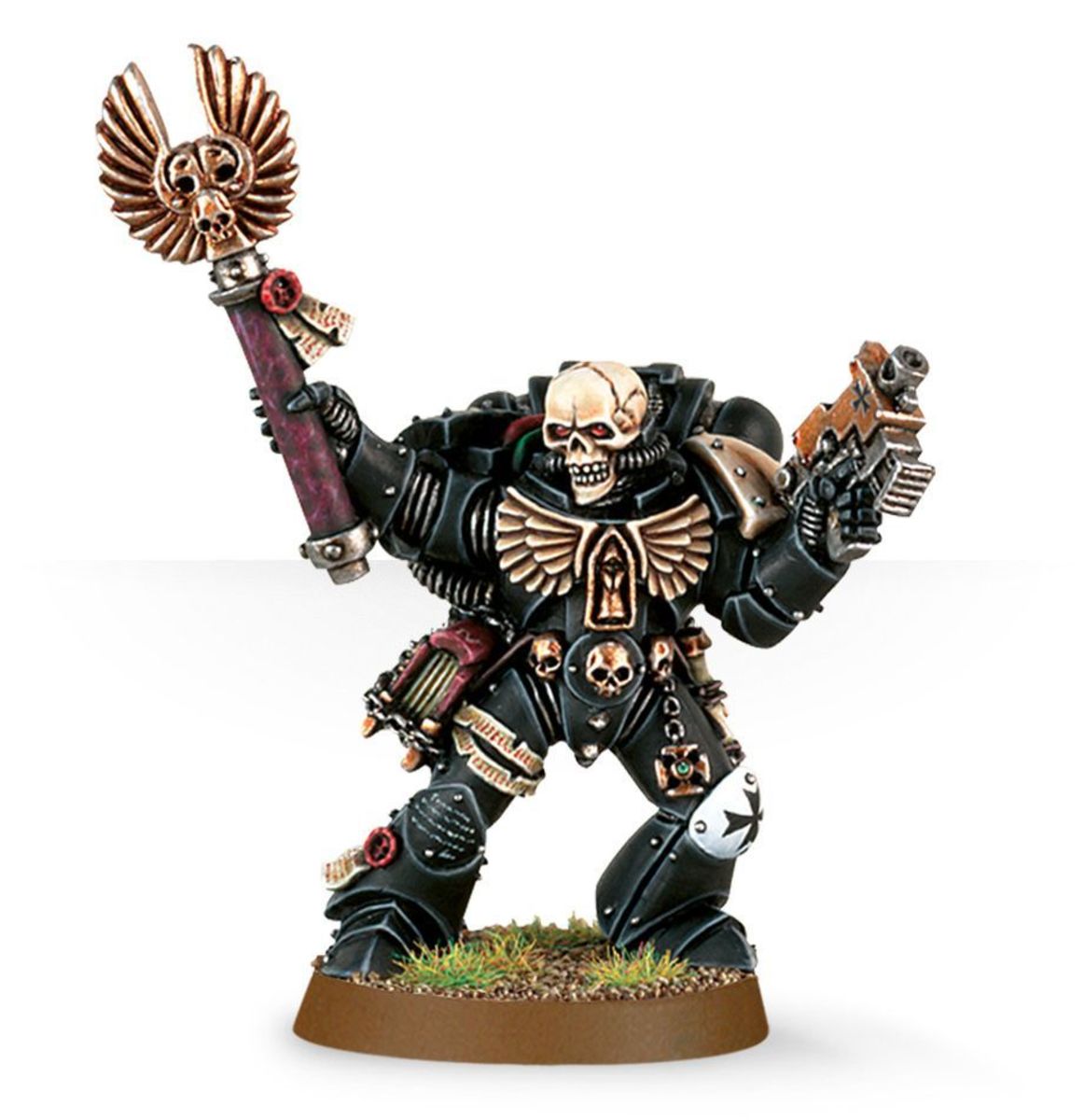 SPACE MARINES: CHAPLAIN WITH SKULL HELMET1