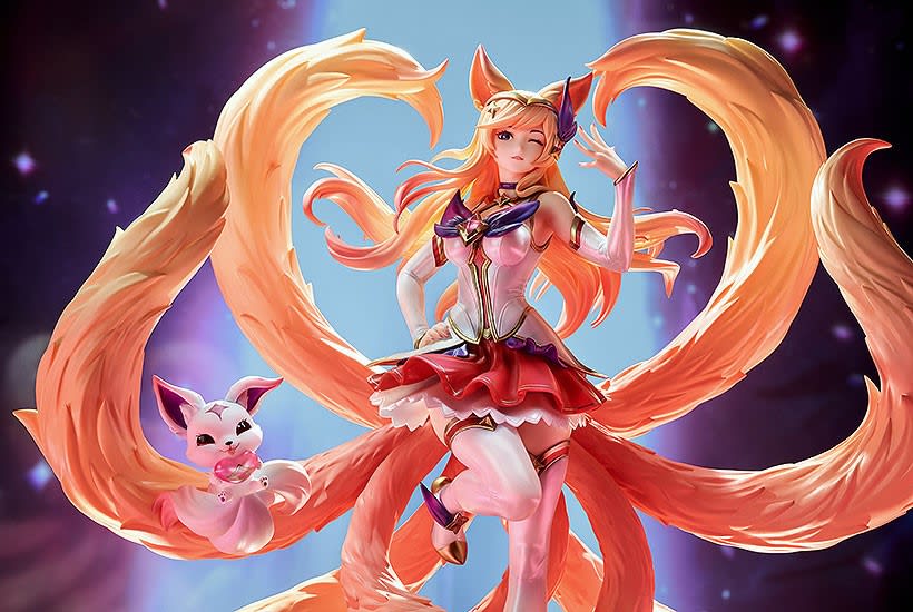 1/7 League of Legends: Star Guardian Ahri Figure3