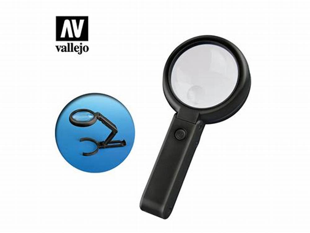 TOOLS MAGNIFIER- LIGHTCRAFT FOLDABLE LED MAGNIFIER (WITH INBULT STAN)1
