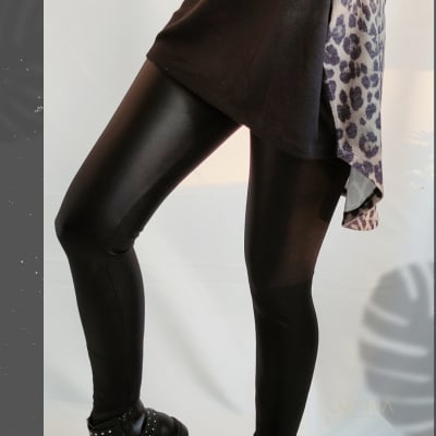 PATAS-CUERINA-NEGRA-BOLSILLOS PATAS-CUERINA-NEGRA-BOLSILLOS