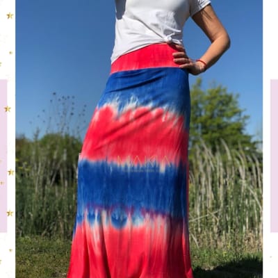 Falda clara tie dye roja Falda clara tie dye roja