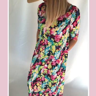 VESTIDO-ROBERTA-ESTAMPADO-MULTI-FLORES VESTIDO-ROBERTA-ESTAMPADO-MULTI-FLORES