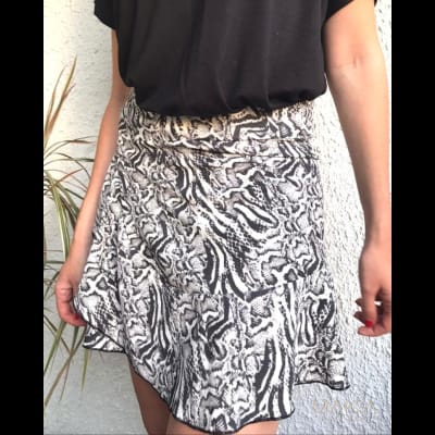 FALDA-ENVOLVENTE-PRINT03 FALDA-ENVOLVENTE-PRINT03