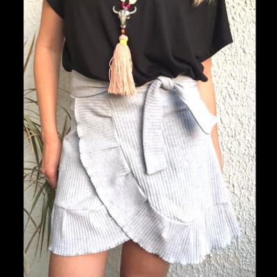 FALDA-ENVOLVENTE-CANUTÓN-GRIS FALDA-ENVOLVENTE-CANUTÓN-GRIS