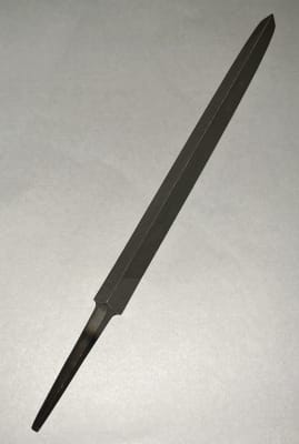 LIMA TRIANGULAR 7 PLG1