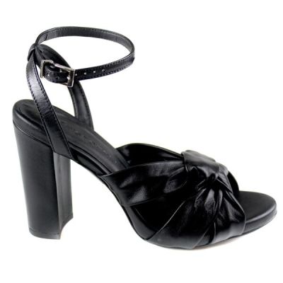 Sandalia plataforma negra nudo taco recto 005003 0002 Sandalia plataforma negra nudo taco recto 005003 0002
