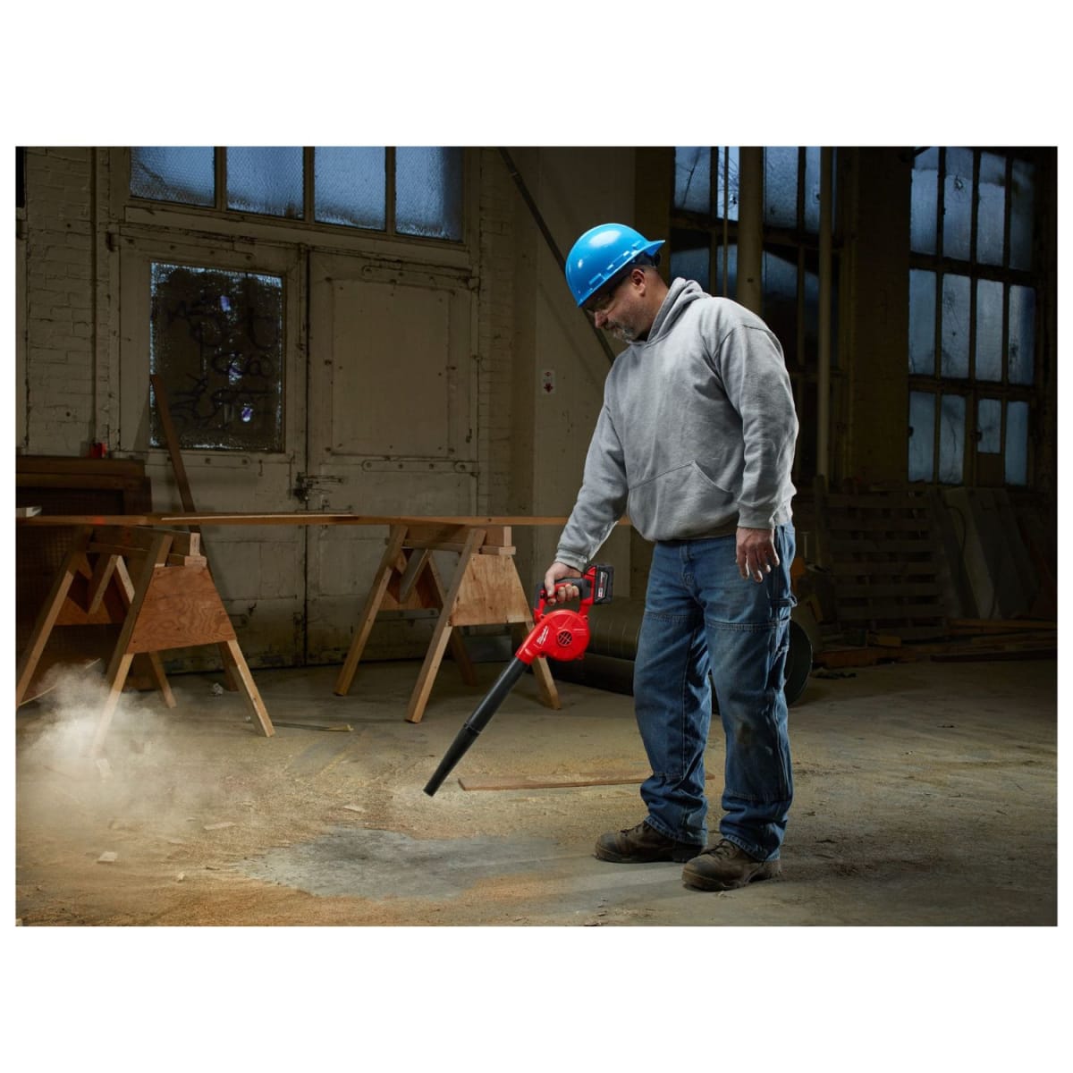 KIT TT SOPLADOR COMPACTO M18  + KIT INICIO MILWAUKEE 0884-159TT7