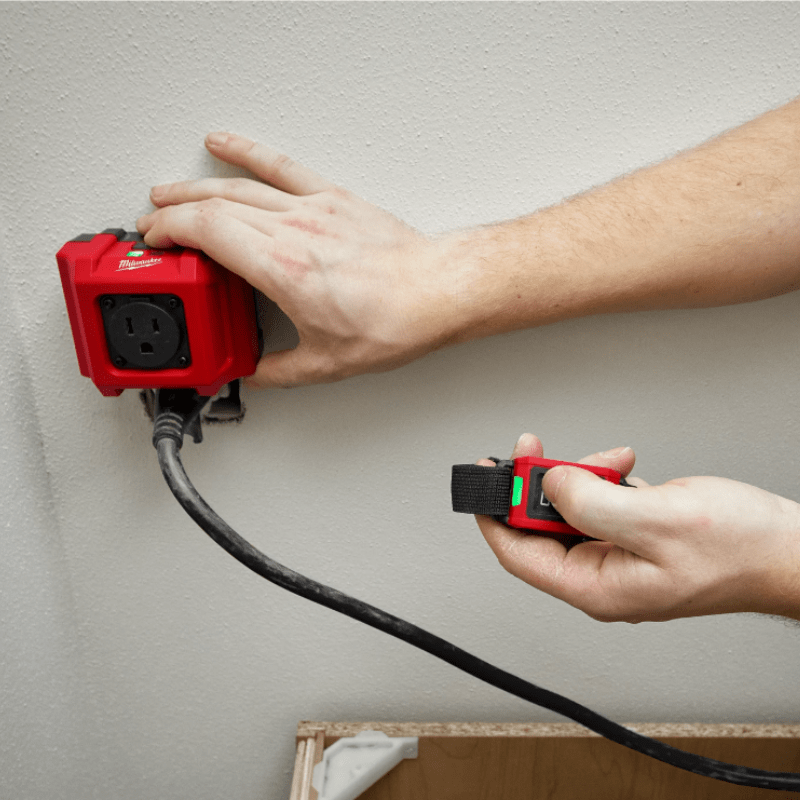 JUEGO DE CONTROL REMOTO Y ADAPTADOR ANTI-POLVO INALÁMBRICO MILWAUKEE 0950-209